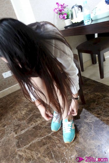 女生输了让男生整自己一年